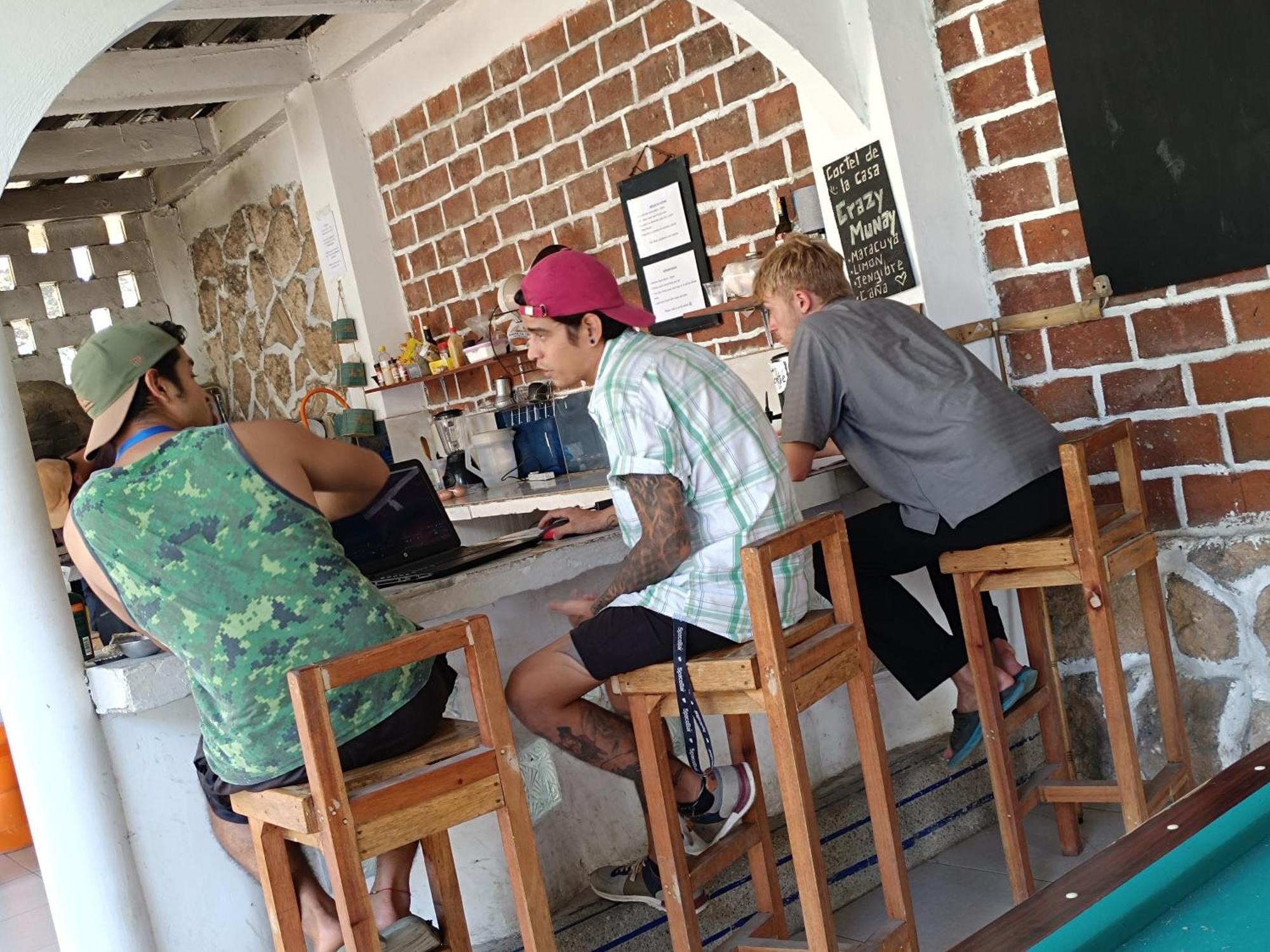Munay Backpacker Hostel Montanita Bagian luar foto